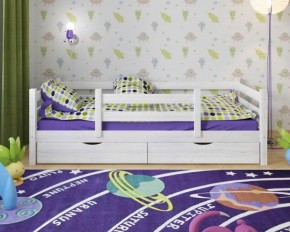 Детская кровать из массива березы Соня-5 (Белый/Лак) в Белоярском (ХМАО) - beloiarskii.ok-mebel.com | фото 1