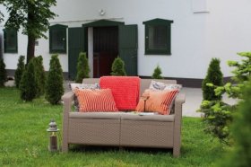 Диван пластиковый Корфу (Corfu love seat) капучино - песок в Белоярском (ХМАО) - beloiarskii.ok-mebel.com | фото 3